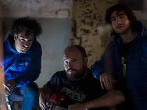 "Nudillos Rotos"